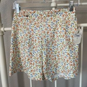 Never worn size S Altrd State shorts
